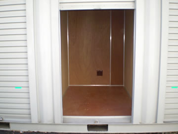 シャッター式ドア（巻き上げタイプ）